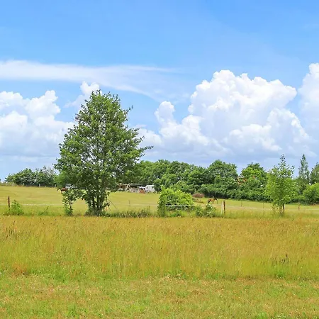 Walow Apartman Strietfeld